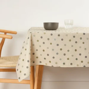 Une nappe à pois naturels, douce, chaleureuse