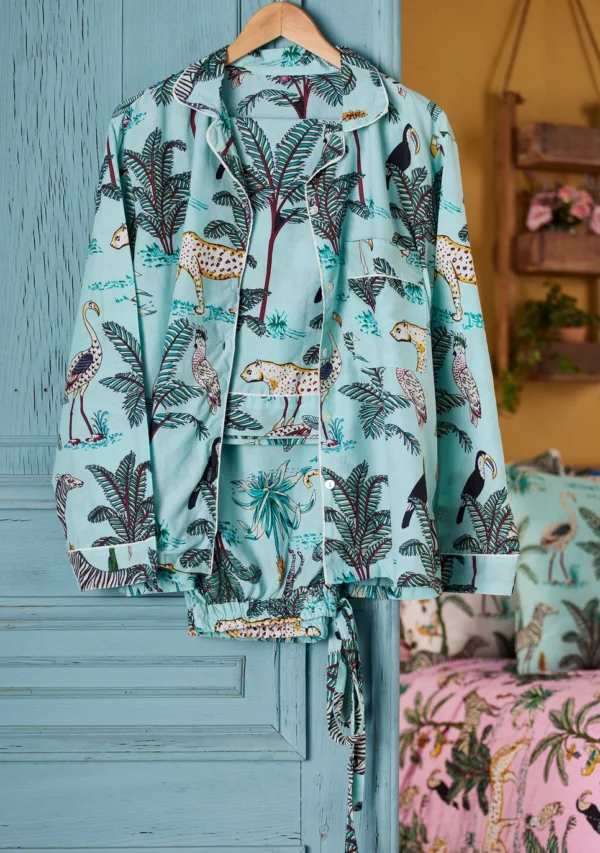 c31565c45f42d1a6ea2bbe5e51cad10e8455a1c9af463bb692d8793f9dda1e00