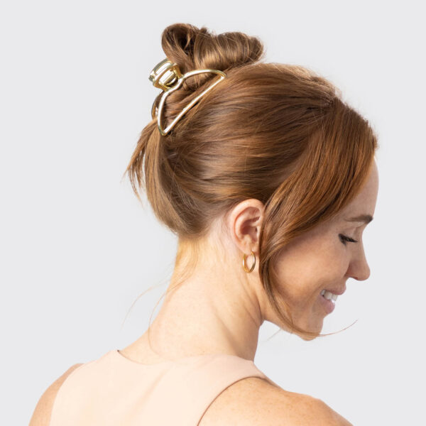 fe29831b7b36667340353fe5a830c7be01f28c358c0cb689439769f85e493880